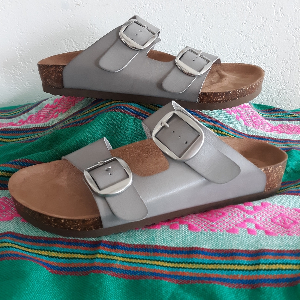Women's slip on sandals never worn size 11